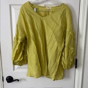 easel Lime Green V-Neck Ruffle-Sleeve Blouse